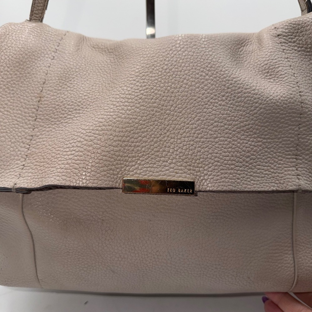 Ted Baker London Taupe Pebbled Leather Shoulder Bag Gold Logo Bar Flap Closure *